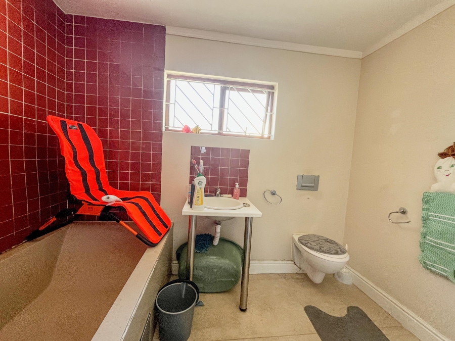 3 Bedroom Property for Sale in Thornton Western Cape